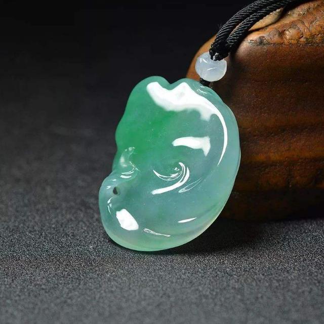 互联网风口之下，玉石行业再度洗牌，玉雕销售如何才能适应市场？