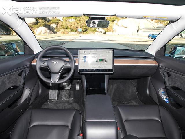 进口的不香了？售价不到30万，国产Model 3值得入手吗？