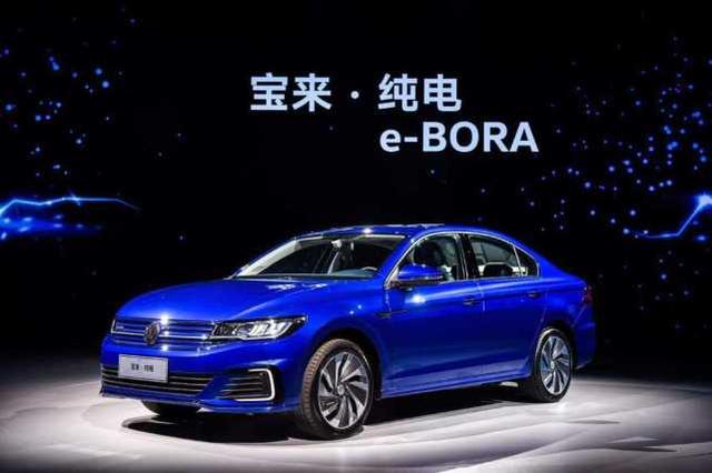 开纯电动车跑高速，车主气得想砸车：这是买了个“爹”啊