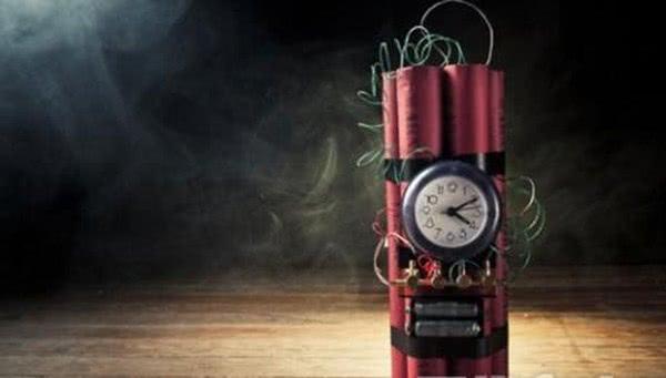 瑞幸爆雷，影响的将是包括拼多多、蔚来等诸多亏损烧钱的企业