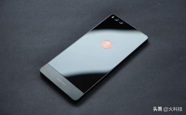 网上经常看到说锤子手机很好用，现实中就是看不到人使用