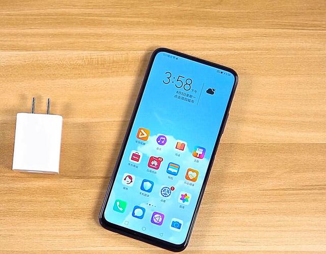 荣耀9X都快坚持一年了，现在要去换5G吗？三点原因很现实！