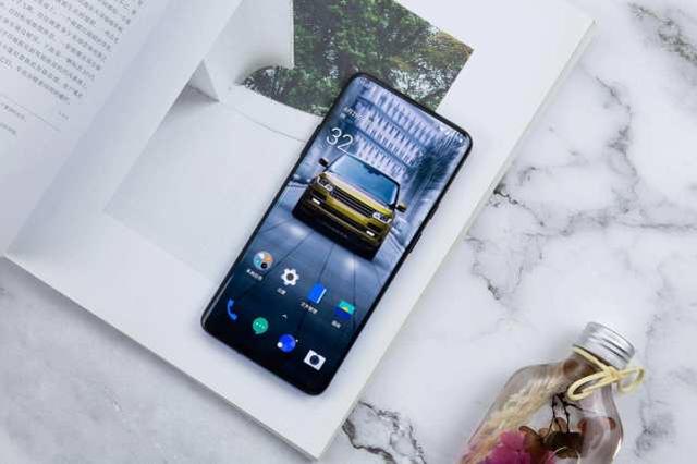 为什么国外很火的一加手机，现实中却没什么人用？