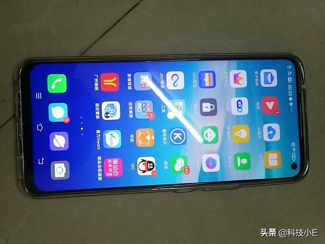 vivo真香双模5G手机，5000mAh大电池+44W快充+128GB，仅2198元