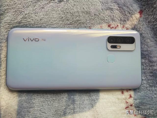vivo真香双模5G手机，5000mAh大电池+44W快充+128GB，仅2198元