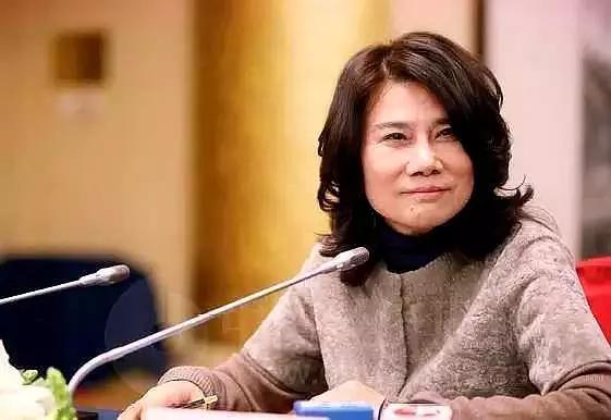 董明珠首款新能源汽车终于上市，销量却很惨淡，网友：买不起啊