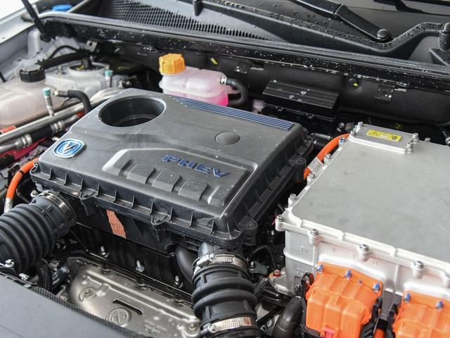 长得好看/还省油，5款插电式混动车型随意选，百公里最低油耗1.5L