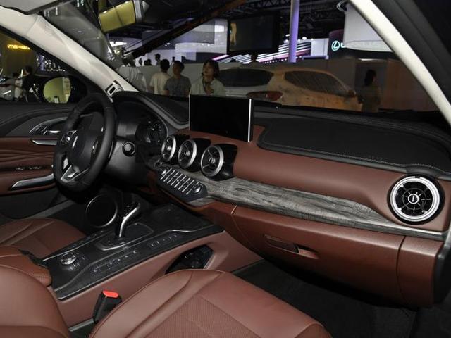 长得好看/还省油，5款插电式混动车型随意选，百公里最低油耗1.5L