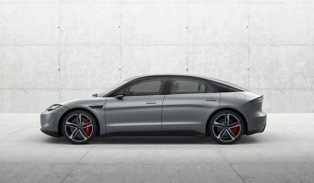 长着套娃脸的蔚来ET小鹏P7天际ME-S比亚迪汉，究竟谁抄了谁？