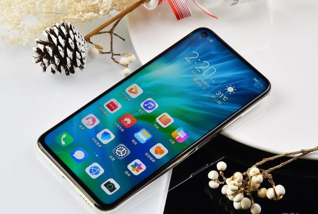 如今购买手机如何选择，内行人都选这三款，一个字“值”