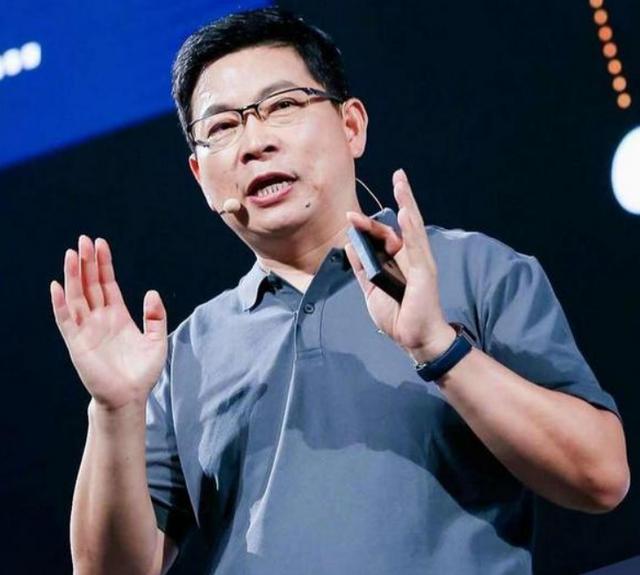 华为的鸿蒙os和HMS可以改变，当前美国独霸世纪操作系统的格局？