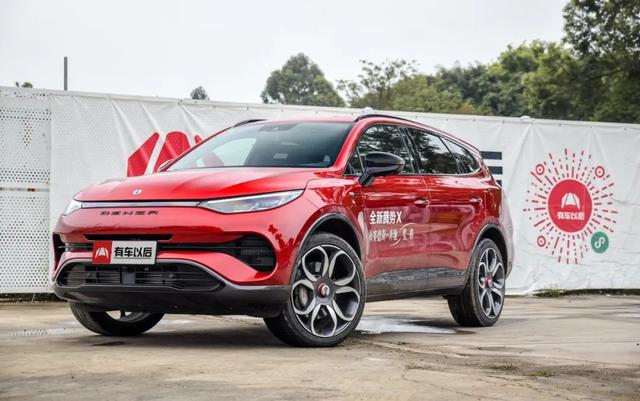 腾势X大测评：奔驰设计+比亚迪平台，真正实力如何？