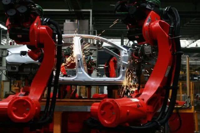 每年烧掉几十亿，国家为何还要强推新能源汽车？