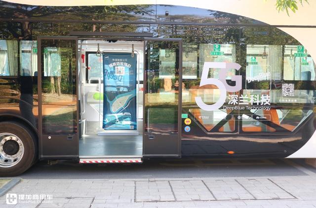 真正的国产技术，上海申龙打造的无人驾驶公交上路了，你敢坐吗？