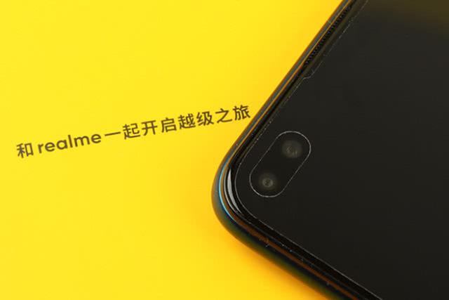 OPPO终于爆发!120Hz+20倍变焦,只要2499元实在太香