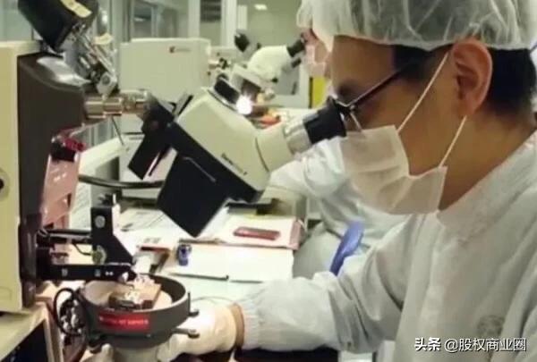 美国“很难受”！“硅谷之神”回国带走专利人才，网友：太狠了！