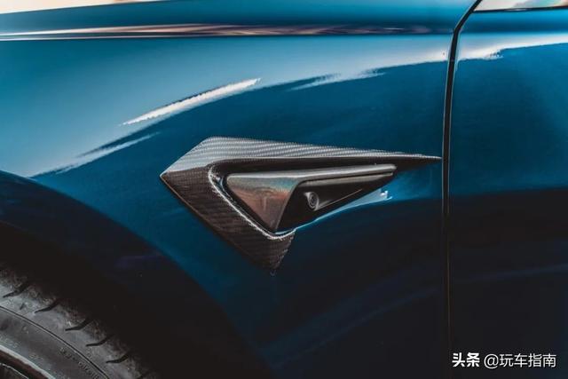 30多万的特斯拉太低调？车主花2万升级套件，跑车味道就出来了