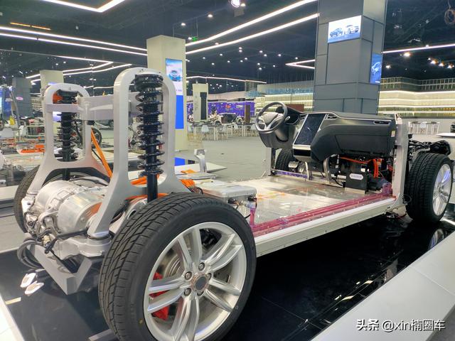 特斯拉强大吗？看看内部你就能下结论了。