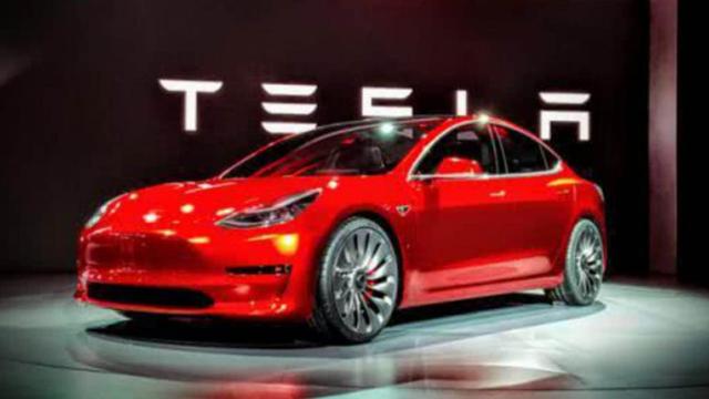 「动点播报」今年 iPhone 目标价下调至 335 美元 特斯拉将推全自动驾驶新功能