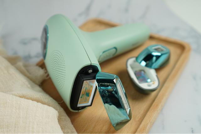 小米有品年轻人首款"除草机"，600000次闪光，飞利浦：难以置信