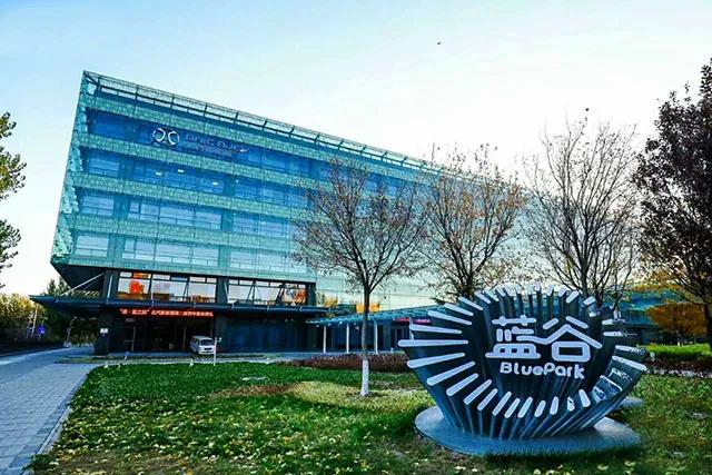 车界华为 或将赶超特斯拉：今年中国最劲豪华电动车ARCFOX揭秘