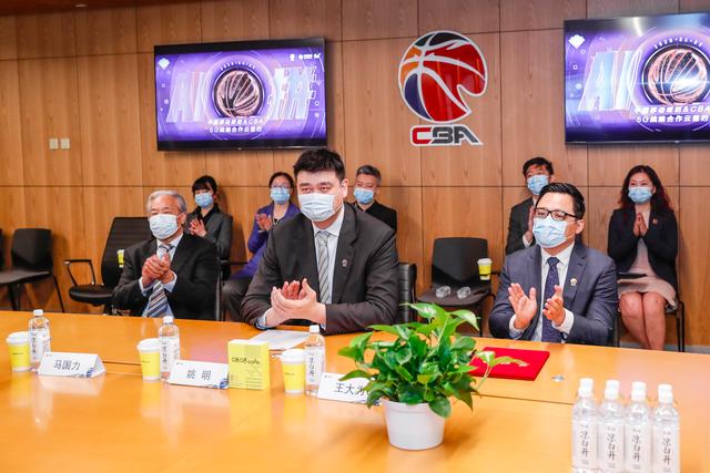 姚明签下CBA最厚重一单， 未来5年与中移动共建5G智慧场馆