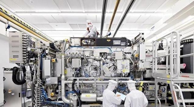 年底量产！中国N+1工艺绕开ASML光刻机，麒麟芯片不惧断供