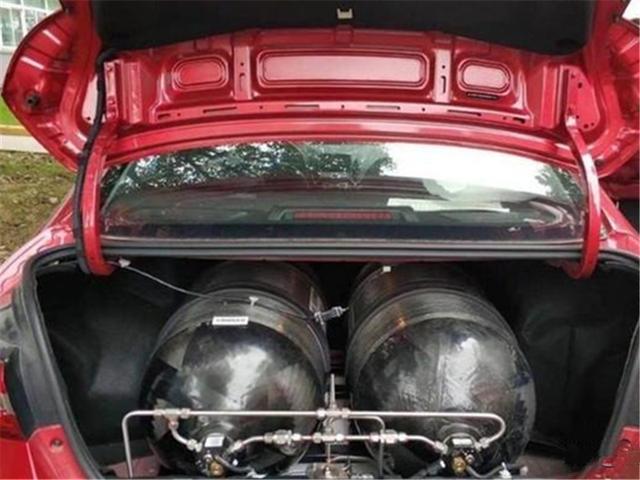 纯电动汽车陷入“瓶颈期”，氢燃料成为新主流？专家：很有前景！