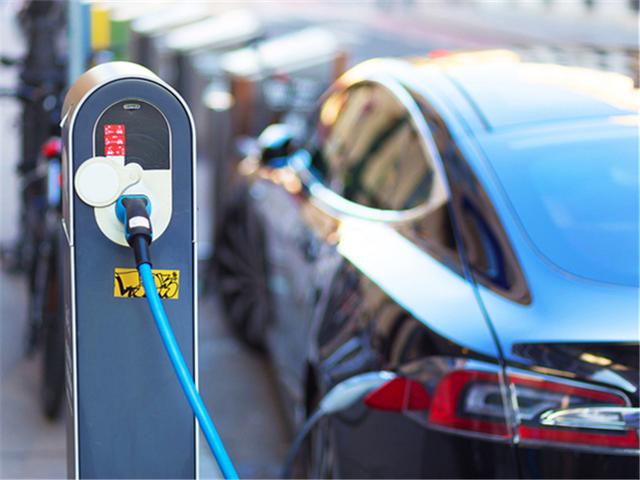 纯电动汽车陷入“瓶颈期”，氢燃料成为新主流？专家：很有前景！