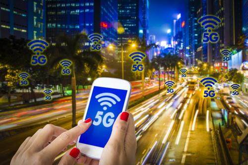 移动营业厅卖猪肉，网友惊呼：如此转型，通信行业开始没落了？