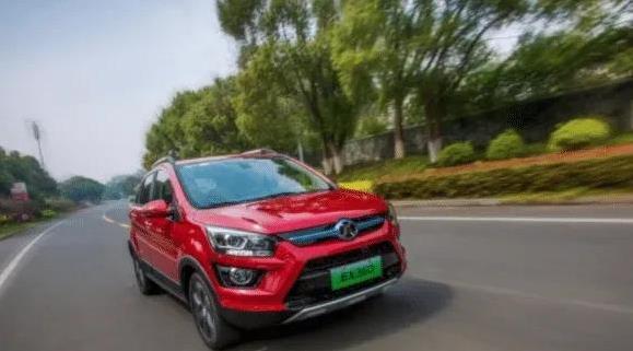 新能源17万的车换电池4万，卖车也4万！车主进退两难！