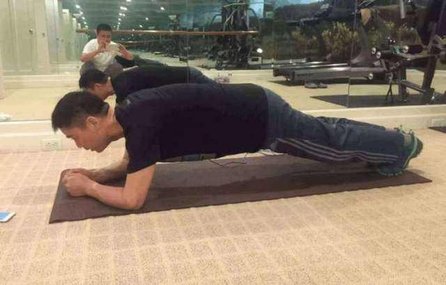 京东正在“去强东化”：莫非真是因为身体原因？或许没有那么简单