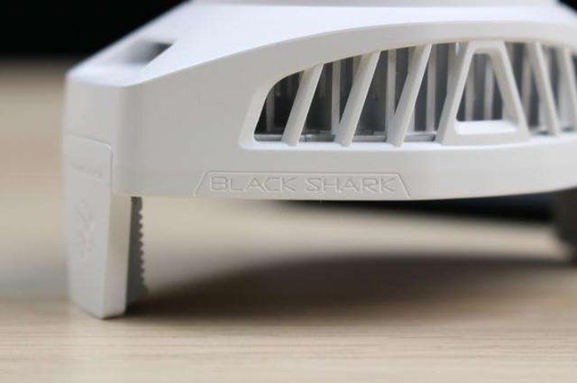 麒麟990 5G优势凸显，国产手机极力掩盖缺点，高通再次“翻车”？