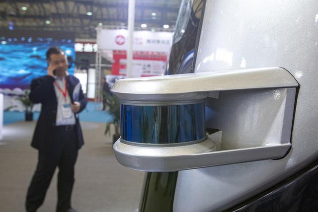 手机不是终点，汽车才是华为的下一个目标｜极客洞察