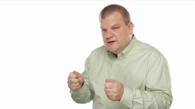 苹果造车的隐秘往事：乔布斯的遗愿，特斯拉的墓地，库克的退休金