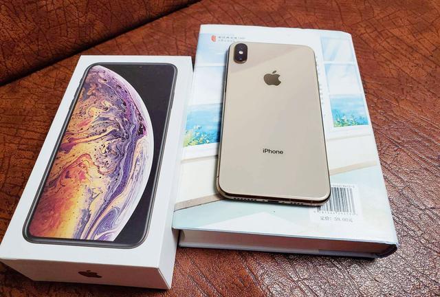 是选择256G的iPhone XS Max，还是选择64G的iPhone 11？
