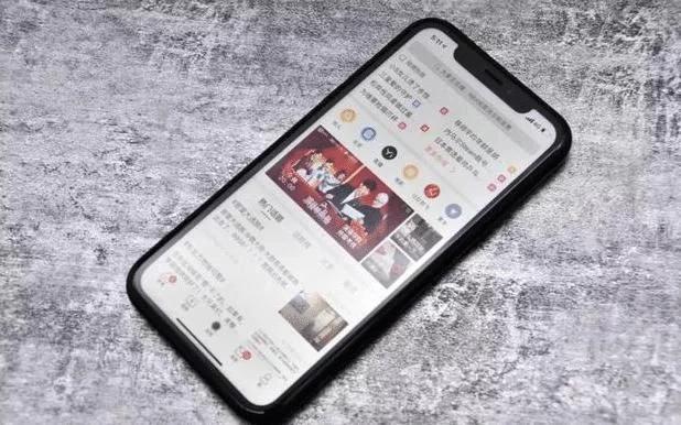 库克扛不住了！128GB+Face ID+18w快充，从6499元跌至3550元