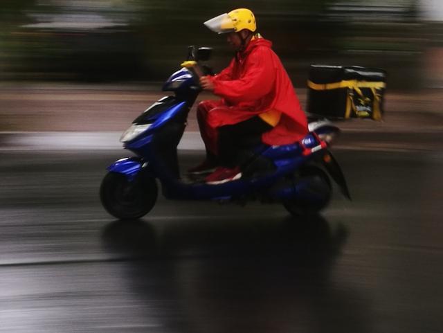 全民做电商，送快递，送外卖，开滴滴，这是新一代年轻人的未来吗