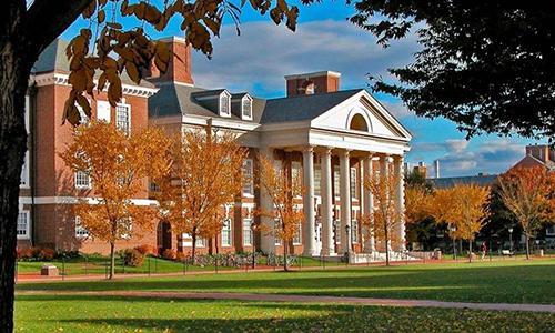 美团的崛起并不是偶然，创业六年经历了无数的意外，最终成立美团