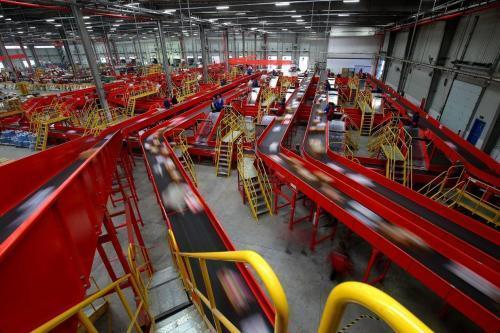 京东腾讯5年约定到期，有了拼多多后，马化腾还会中意刘强东吗？