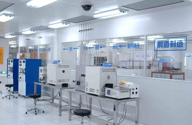 我国半导体材料新突破，为芯片提供新方向，美休想再“卡脖子”