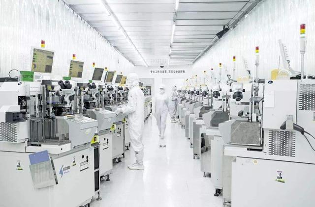 我国半导体材料新突破，为芯片提供新方向，美休想再“卡脖子”