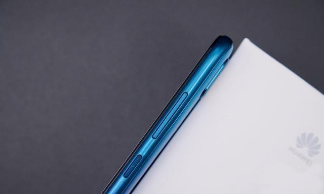 999元！华为“老人机”发布，再也不会担心父母不会用了！