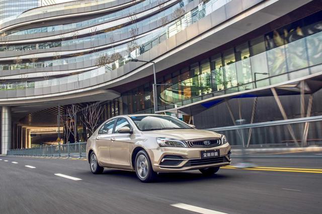 3月轿车销量出炉，两款自主车型上榜，BBA不敌特斯拉？