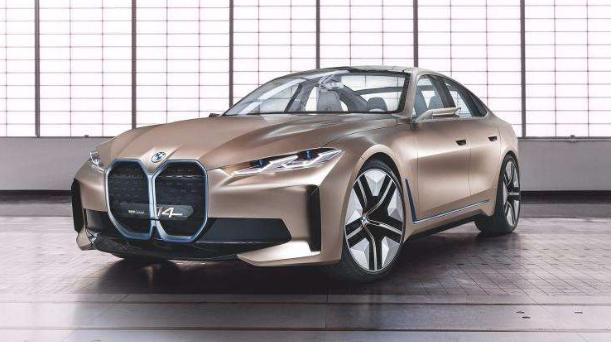 宝马i7效果图发布，纯电动续航超650km，对标奔驰EQS