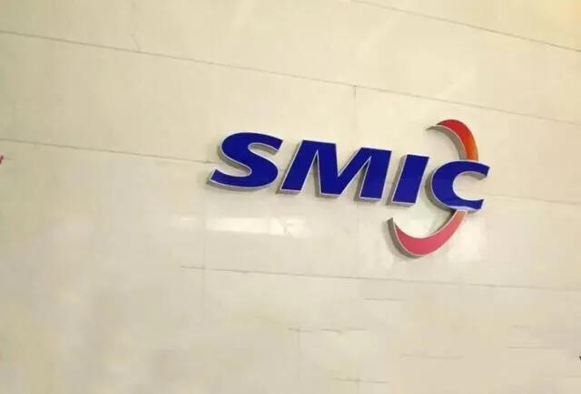 争气！国产14纳米芯片曝光，华为危机或解除，特朗普这下没辙了