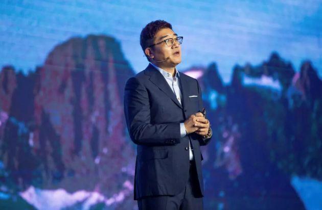 京东二把手「徐雷」：最怕不正经的人，背地里拼命死磕