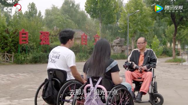 拿到阿里云客服工号的那一刻：“世界，真的把我当正常人了”