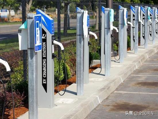 “基建狂魔”瞄准了充电桩，充电桩行业要爆发