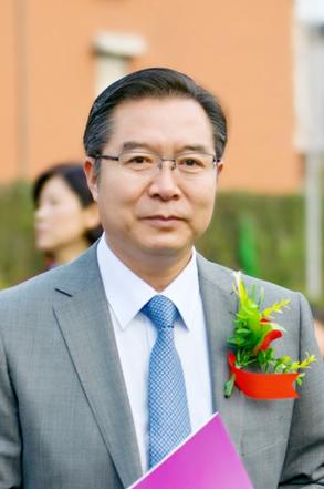 华为清华联合创办的“小清华”！这所学校一般的有钱人也进不去！